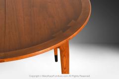  Lane Acclaim Mid Century Lane Acclaim Expandable Round to Oval Dining Table - 4309120