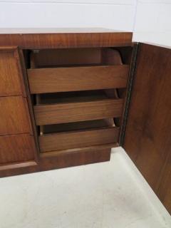  Lane Furniture Handsome American Brutalist Modern Sculptural Walnut Credenza Mid Century - 1697133