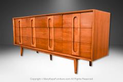  Lane Furniture Mid Century Lane Walnut Nine Drawer Dresser - 4158115