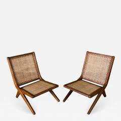  Le Corbusier Le Corbusier Pair of Lounge Chairs - 623587