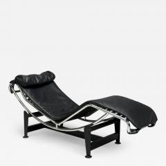  Le Corbusier Le Corbusier Style Mid Century Modern Black Leather Chaise Lounge 20th C  - 4305689