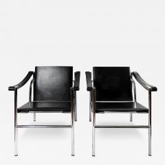  Le Corbusier Pair of Black Leather Le Corbusier Armchairs LC1 by Cassina - 3918106