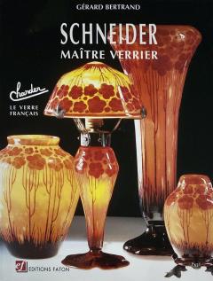 Le Verre Francais - Art Deco cameo glass vase by Le Verre