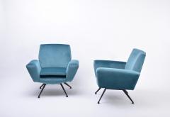  Lenzi Set of Two Blue Reupholstered Italian Mid Century Modern Lounge Chairs by Lenzi - 2037573