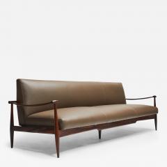  Liceu de Artes e Of cios Brazilian Modern Sofa in Hardwood Brown Leather by Liceu De Artes 1960 - 3590796