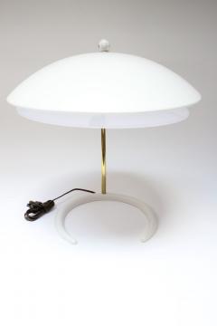  Lightolier Gerald Thurston for Lightolier Brass and Metal Table Lamp with Crescent Base - 3269997