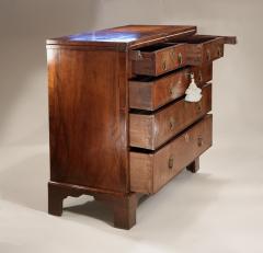  M Ford Creech Antiques GEORGE I WALNUT WALNUT VENEERED BACHELORS CHEST England c1715 20 - 651607