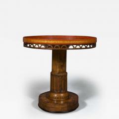  MICHEL GARNIER A RARE WALNUT AND BOXWOOD INLAID CIRCULAR CENTER TABLE - 3530070