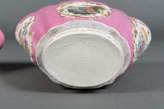  Meissen Porcelain Manufactory A PAIR OF MEISSEN PORCELAIN PINK GROUND CACHE POTS 19TH CENTURY - 3567186