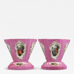  Meissen Porcelain Manufactory A PAIR OF MEISSEN PORCELAIN PINK GROUND CACHE POTS 19TH CENTURY - 3570364