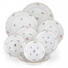  Meissen Porcelain Manufactory Antique Meissen 68 piece floral dinner service - 2255417