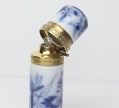  Meissen Porcelain Manufactory Meissen Blue Onion Porcelain Scent Perfume Bottle 1850 Germany - 3722218