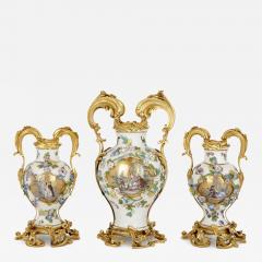  Meissen Porcelain Manufactory Meissen porcelain three vase garniture with ormolu mounts - 3315837