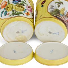  Meissen Porcelain Manufactory Pair of antique German painted porcelain cachepots by Meissen - 4143269