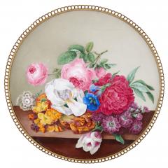  Meissen Porcelain Manufactory Pair of gilt metal gueridons with Meissen porcelain tops - 3075784