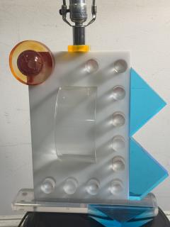  Memphis Design Memphis Group POST MODERN MEMPHIS DESIGN GROUP STYLE MULTI COLORED LUCITE LAMP - 4276247