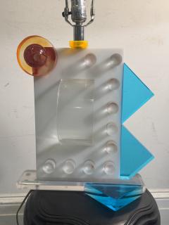  Memphis Design Memphis Group POST MODERN MEMPHIS DESIGN GROUP STYLE MULTI COLORED LUCITE LAMP - 4276251