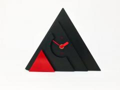  Memphis Milano Postmodern Pyramid Desk or Table Clock by Makiko Taniguchi Japan 1980s - 4064447