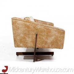  Metropolitan Furniture Metropolitan Mid Century Bronze Base Sofa - 3408419