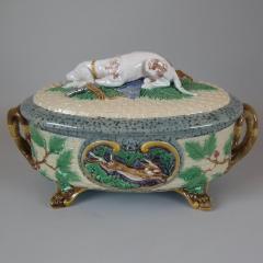  Minton Minton Majolica Game Pie Dish with Gun Dog - 1745039