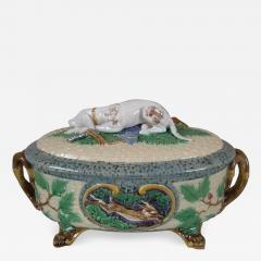  Minton Minton Majolica Game Pie Dish with Gun Dog - 1745879