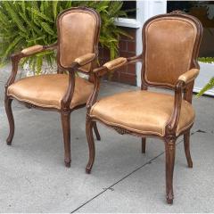  Minton Spidell Pair of Minton Spidell French Provincial Mahogany Leather Arm Chairs - 3605164
