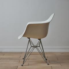  Modernica Modernica Case Study White Fiberglass Arm Shell Chair with Chrome Eiffel Base - 3244345