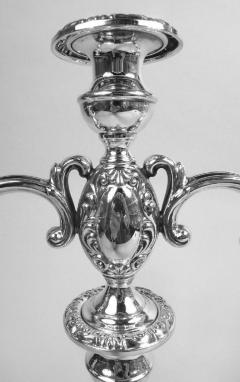  Mueck Carey Pair of Mueck Carey Rochambeau 3 Light Sterling Silver Candelabra - 3772019