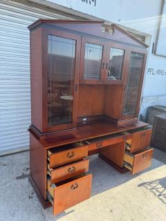  Paoli Inc Paoli Mahogany Desk with an Etched Glass Lighted Hutch - 4313856