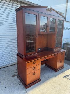  Paoli Inc Paoli Mahogany Desk with an Etched Glass Lighted Hutch - 4313889