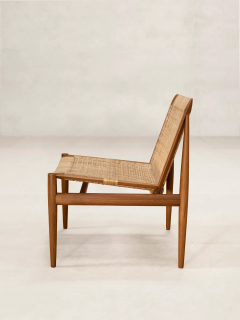 Phantom Hands Phantom Hands Tang li Modular Chair Armless  - 3833699