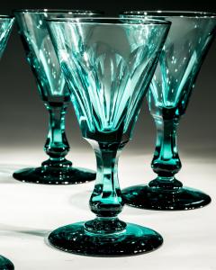  RICHARDSON A GREEN GLOBE DECANTER WITH NINE MATCHING GLASSES - 3792948