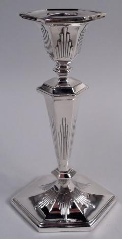  Reed Barton Pair of Reed Barton Snazzy Edwardian Modern Classical Candlesticks - 4338632