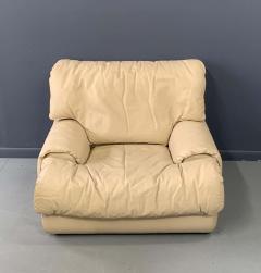  Roche Bobois Postmodern 1980s Lounge Chair by Roche Bobois in Soft Leather - 1946046