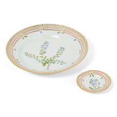  Royal Copenhagen 148 Piece Royal Copenhagen Flora Danica Part Dessert Service By Royal Copenhagen - 4644993