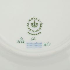  Royal Copenhagen 148 Piece Royal Copenhagen Flora Danica Part Dessert Service By Royal Copenhagen - 4644994
