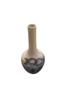  Royal Copenhagen Pretty one flower porcelain vase by Royal Copenhagen - 4683596