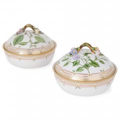  Royal Copenhagen Two Danish Flora Danica porcelain tureens by Royal Copenhagen - 4383431