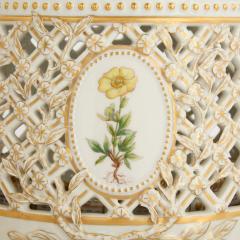 Royal Copenhagen Two Danish porcelain Flora Danica ice cream domes by Royal Copenhagen - 4584859