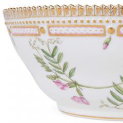  Royal Copenhagen Two Danish porcelain Flora Danica serving bowls by Royal Copenhagen - 4387795
