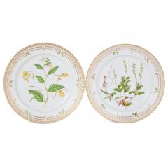  Royal Copenhagen Two Danish porcelain Royal Copenhagen Flora Danica serving plates - 4397823
