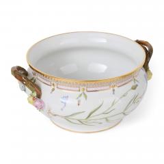  Royal Copenhagen Two Flora Danica Danish porcelain tureens with stands by Royal Copenhagen - 4387780