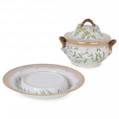  Royal Copenhagen Two Flora Danica Danish porcelain tureens with stands by Royal Copenhagen - 4387781
