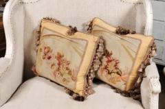  Royal Manufacture of Aubusson Pair of French 19th Century Aubusson Tapestry Pillows with Roses and Tassels - 3485408