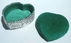  S Kirk Son Inc Antique Kirk Edwardian Baltimore Repousse Heart Pincushion Box - 4388456