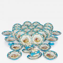  S vres Porcelain Manufacture Nationale de S vres Large antique French S vres style porcelain dessert service with a travel case - 4585026