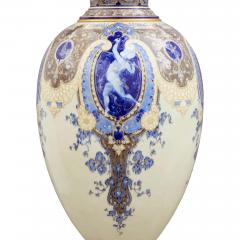  S vres Porcelain Manufacture Nationale de S vres Very large antique S vres p te sur p te porcelain vase with stand - 4409204