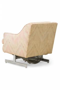  Saporiti Pair of Saporiti Silver Polished Metal Beige Zig Zag Upholstered Armchairs - 4273937