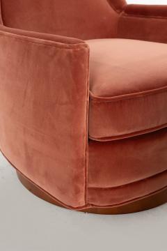  Selig Furniture Co Pair of Selig Swivel Lounge Chairs 1965 - 4319249