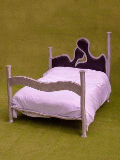  Six Dots Design Bed - 4625688
